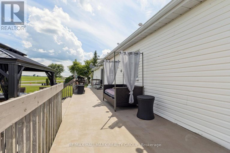 28595134/585-blue-corner-road/champlain-twp/champlain/ontario/K0B1K0_40