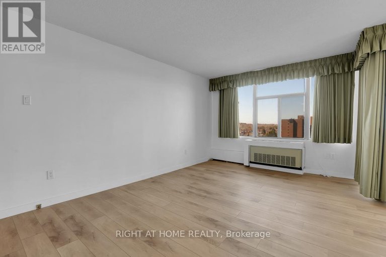 29628512/909-2759-carousel-crescent/emerald-woodssawmill-creek/ottawa/ontario/K1T2N5_10