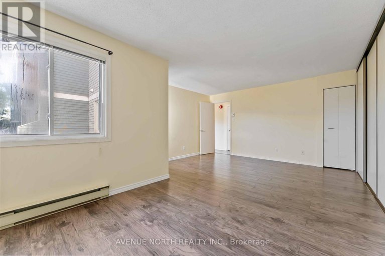 29011609/200-214-viewmount-drive/borden-farmstewart-farmcarleton-heightsparkwood-hills/ottawa/ontario/K2E7X3_24