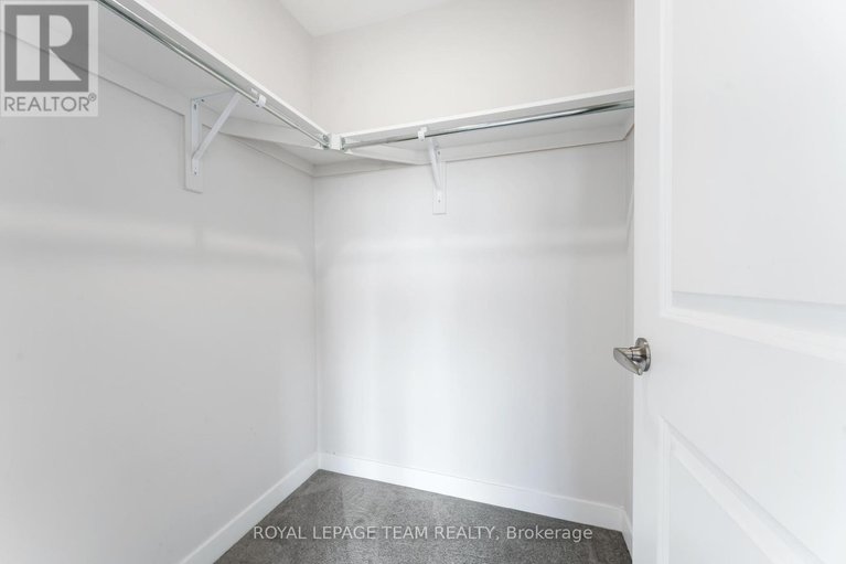 28703739/3040-travertine-way/half-moon-bay/ottawa/ontario/K2J6W9_24