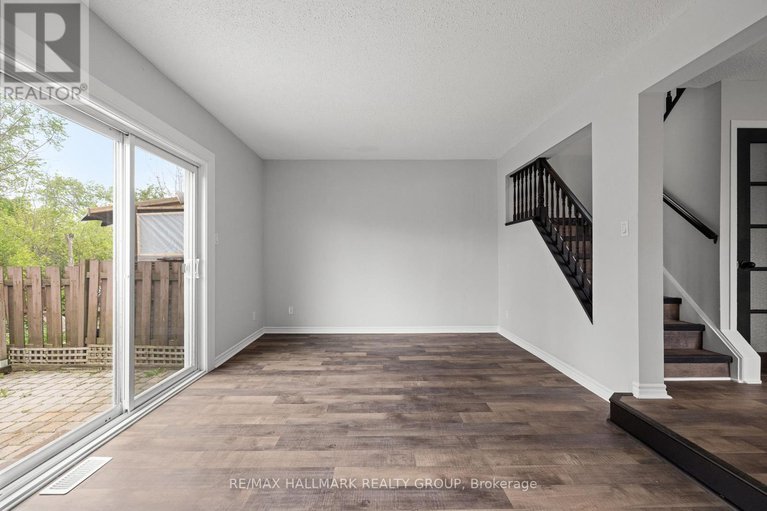 28354842/1083-millwood-court/convent-glen-north/ottawa/ontario/K1C3E9_19