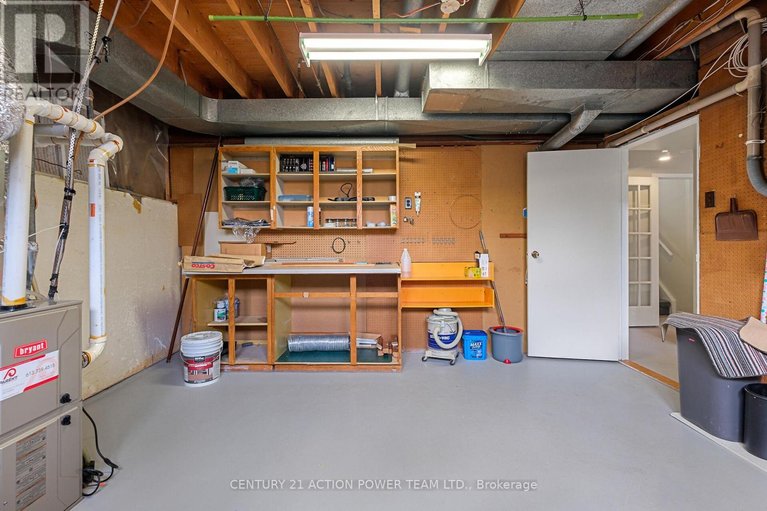 29647357/1535-st-georges-street/bilberry-creekqueenswood-heights/ottawa/ontario/K1E1R1_41