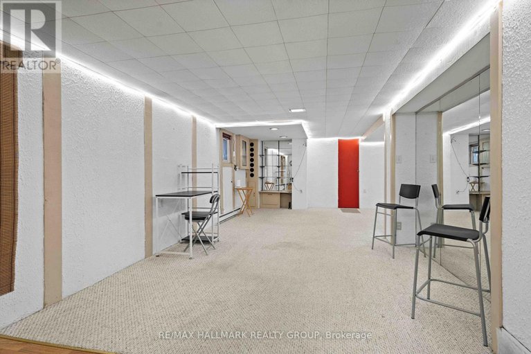 29118509/318-shakespeare-street/vanier/ottawa/ontario/K1L5M2_23