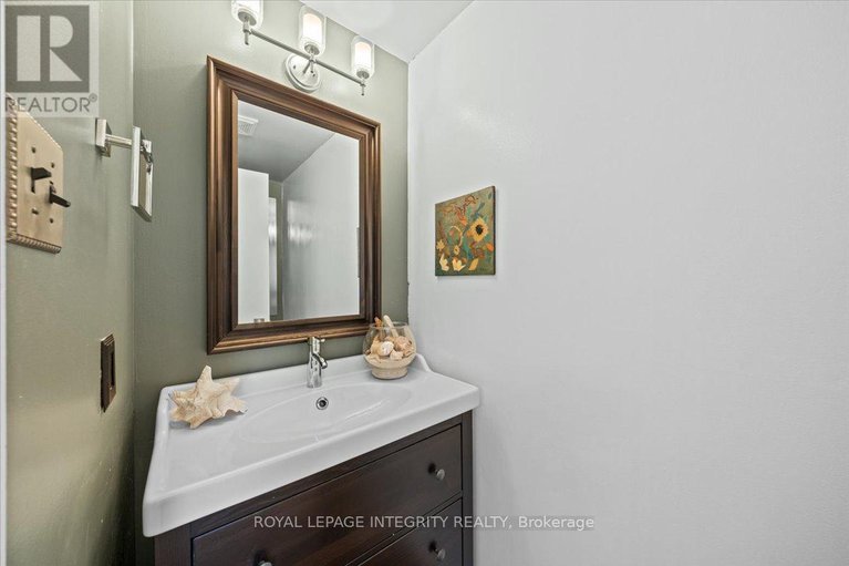 29383476/1196-priory-lane/convent-glen-north/ottawa/ontario/K1C1Z9_6