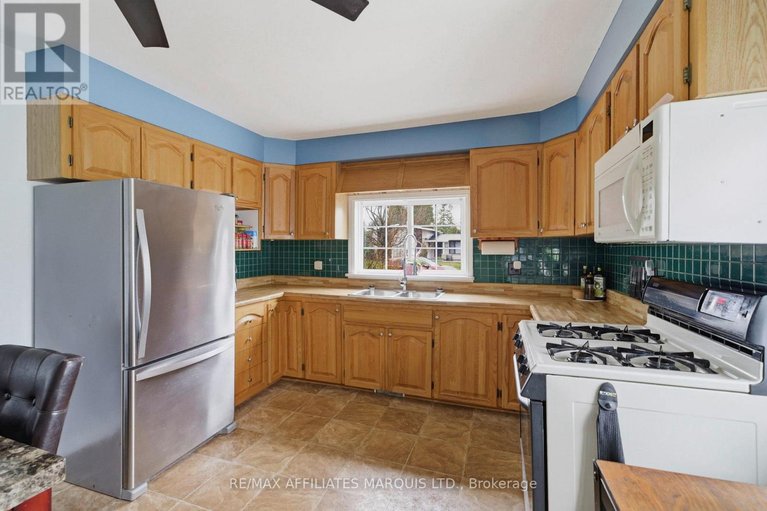 29603984/36-maple-street/ingleside/south-stormont/ontario/K0C1P0_6