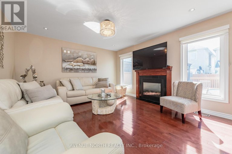 28767576/3560-cambrian-road/half-moon-bay/ottawa/ontario/K2J0T6_10