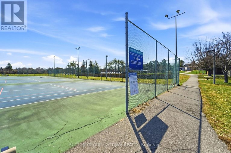 29633973/110-pigeon-terrace/hunt-clubwestern-community/ottawa/ontario/K1V9H7_47