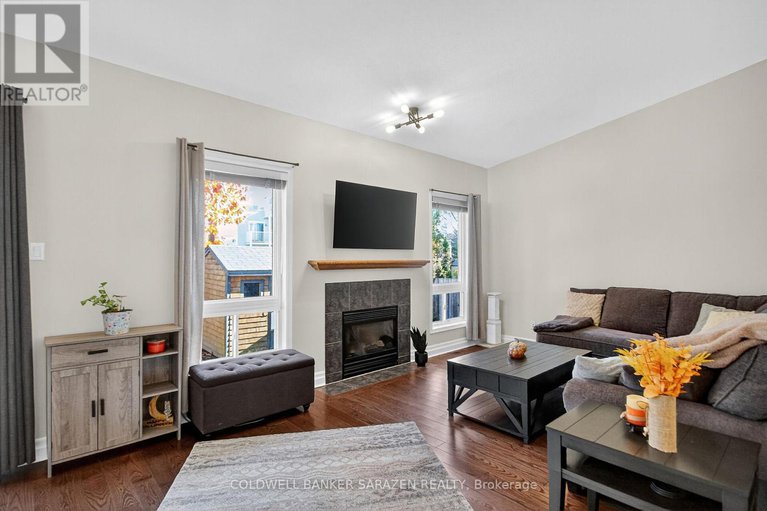 29124597/7-whitechapel-crescent/longfields/ottawa/ontario/K1S3G7_17