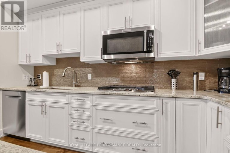 29610198/408-615-longfields-drive/longfields/ottawa/ontario/K2J6J3_11