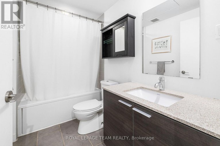 29384279/608-354-gladstone-avenue/ottawa-centre/ottawa/ontario/K2P0R4_15