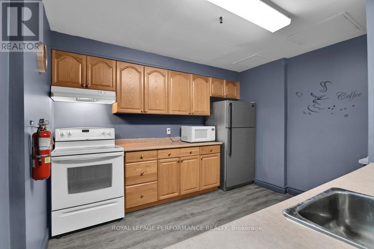 29539464/505-2650-southvale-crescent/sheffield-glenindustrial-park/ottawa/ontario/K1B4S9_33