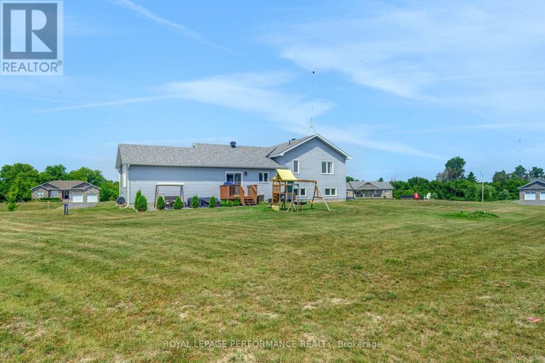 28622836/2995-drew-drive/north-dundas-mountain-twp/north-dundas/ontario/K0E1W0_27