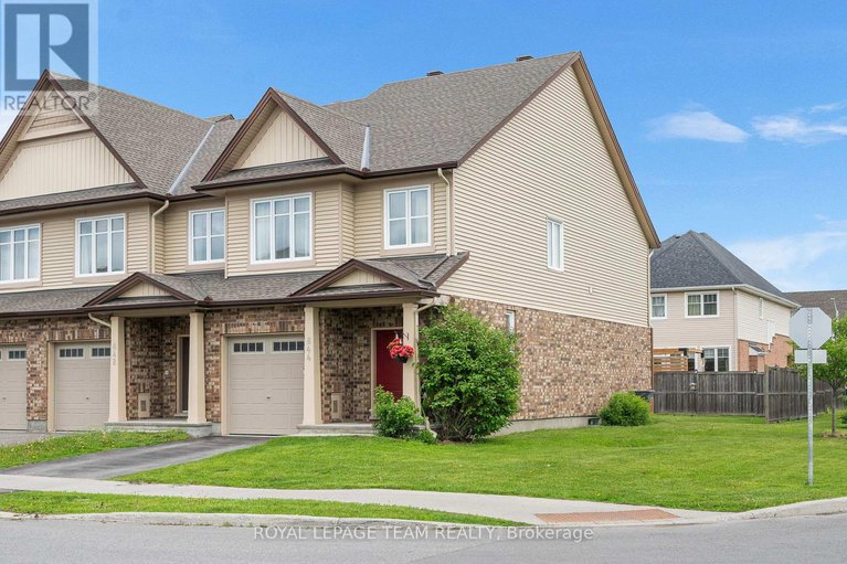 28396452/844-cedar-creek-drive/blossom-parkkemp-parkfindlay-creek/ottawa/ontario/K1T0B3_2