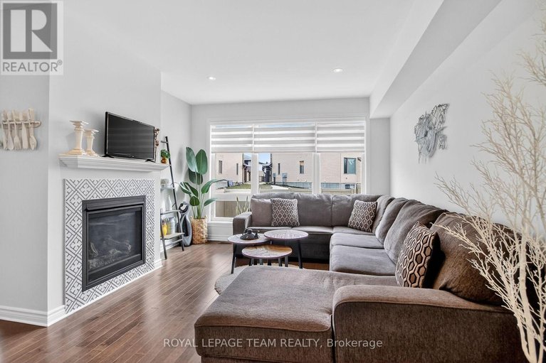 29541540/545-borbridge-avenue/riverside-southgloucester-glen/ottawa/ontario/K4M0J1_17