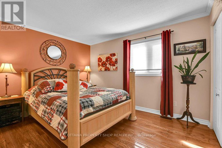 28350114/6156-vineyard-drive/convent-glen/ottawa/ontario/K1C2N6_18