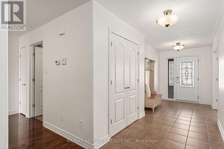 29431379/192-fairbairn-bros-street/almonte/mississippi-mills/ontario/K1A0A1_8