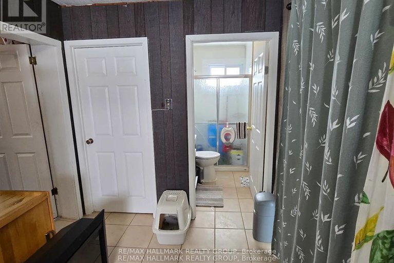 28712189/7122-bank-street/osgoode-twp-north-of-reg-rd-6/ottawa/ontario/K0A2P0_17