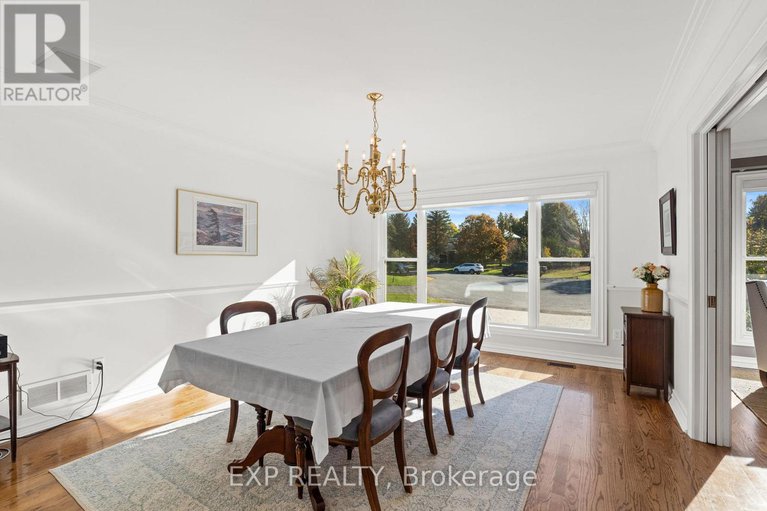 29106275/1353-pelkey-court/manotick-village-manotick-estates/ottawa/ontario/K4M1K8_14