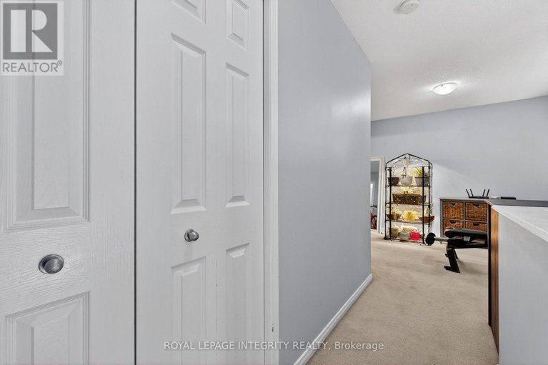 29311527/360-galston-private/mer-bleuebradley-estatesanderson-park/ottawa/ontario/K1W0G3_25