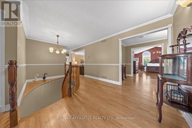 28874344/1266-barnwell-crescent/navan/ottawa/ontario/K4B1K4_18