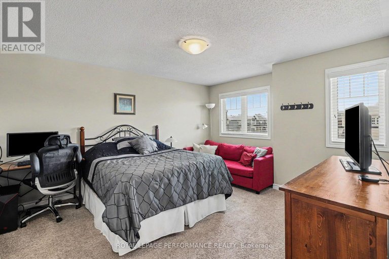 29634644/717-magnolia-street/avalon-west/ottawa/ontario/K4A0Z2_21