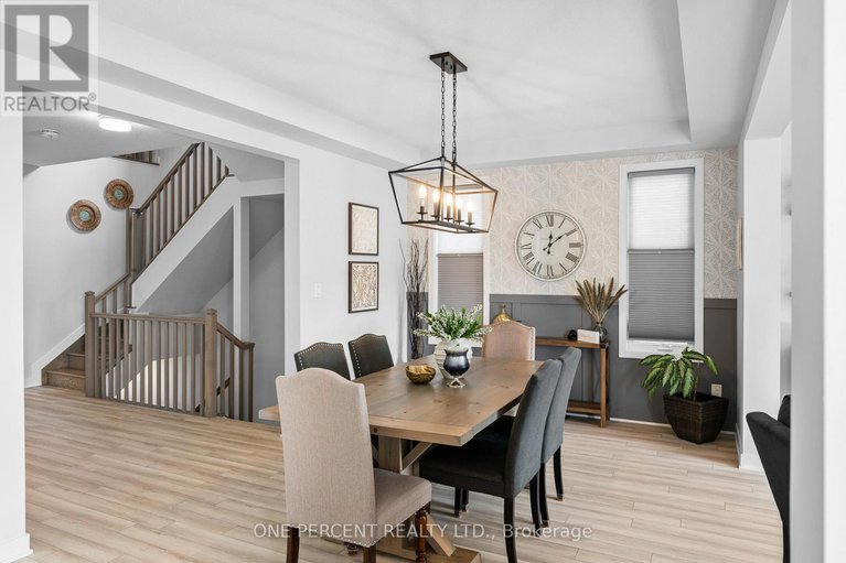 29563341/1002-showman-street/goulbourn-twp-from-franktown-rdsouth-to-rideau/ottawa/ontario/K0A2Z0_8