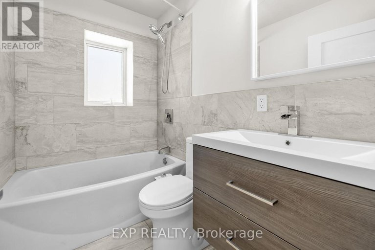 29427450/1377-mcmahon-avenue/emerald-woodssawmill-creek/ottawa/ontario/K1T1C2_14