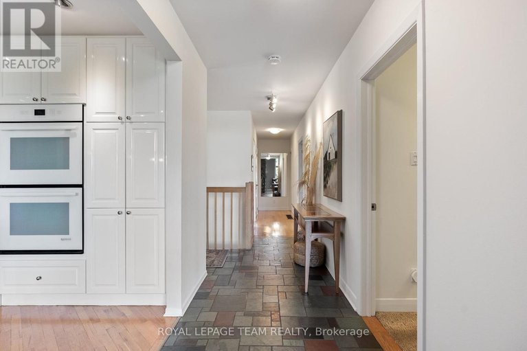 28820217/5409-riverside-crescent/manotick-long-island-nicholls-island/ottawa/ontario/K4M1H1_24