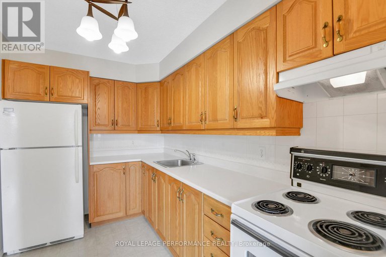 28548076/202-158-b-mcarthur-avenue/vanier/ottawa/ontario/K1L8C9_15