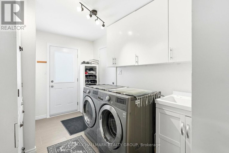 29419455/552-wilkie-drive/fallingbrookpineridge/ottawa/ontario/K4A1M7_19