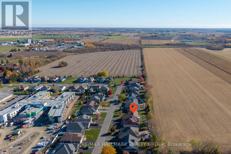 29042436/54-christie-lane/winchester/north-dundas/ontario/K0C2K0_40