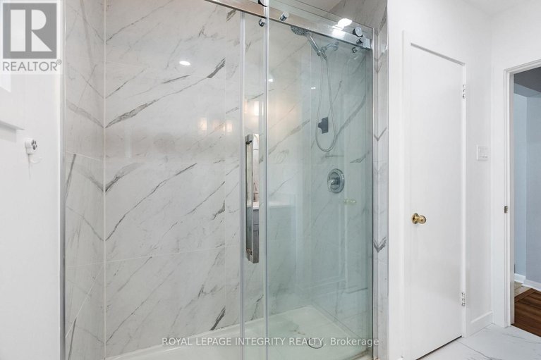 29105965/2158-bel-air-drive/bel-air-park/ottawa/ontario/K2C0X3_31