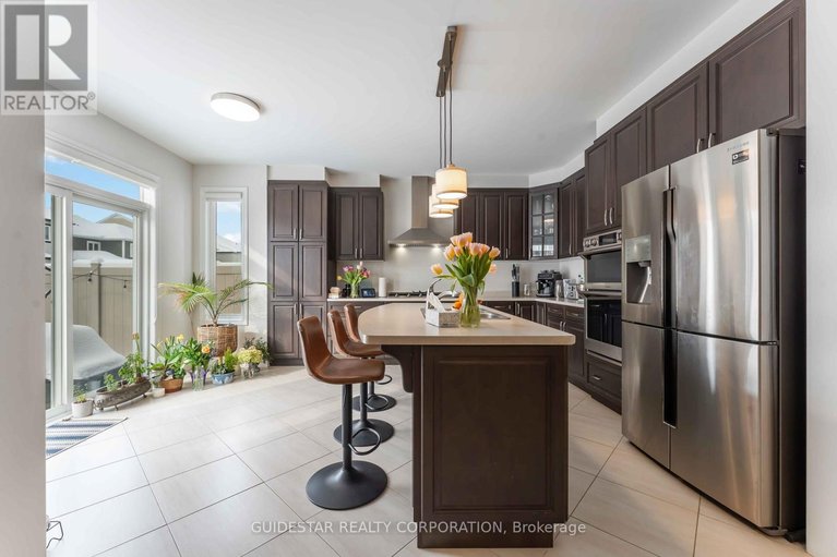 29676127/30-oxalis-crescent/emerald-meadowstrailwest/ottawa/ontario/K2V0J6_9