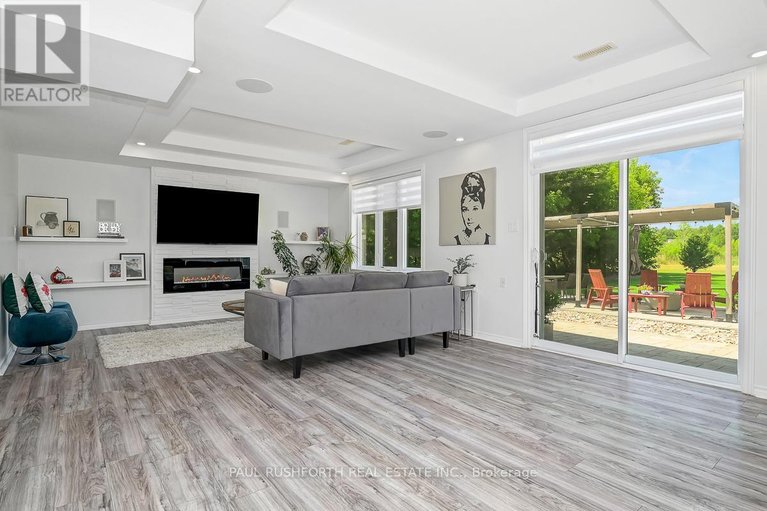 29455472/365-west-lake-circle/huntley-ward-south-east/ottawa/ontario/K0A1L0_33