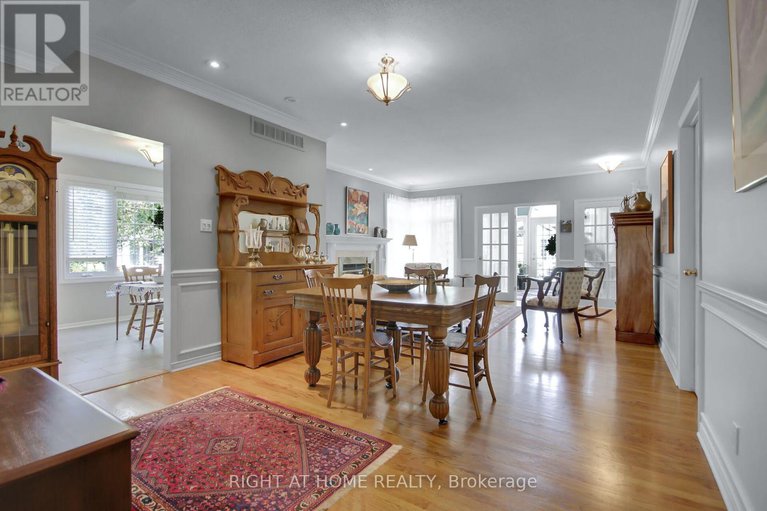 28554308/101-darlington-private/hunt-clubwestern-community/ottawa/ontario/K1V0X8_8