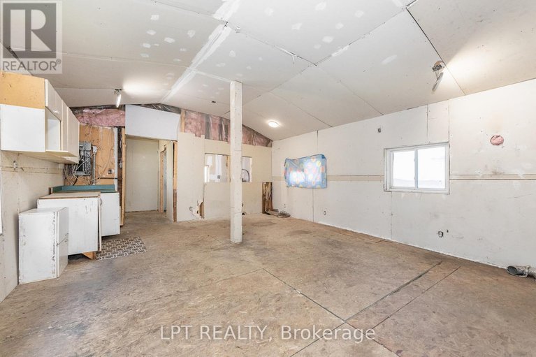 28900708/7-broadway-street/north-grenville-twp-kemptville-south/north-grenville/ontario/K0G1J0_13