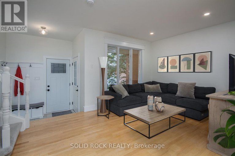 28935988/119-kincardine-drive/glencairnhazeldean/ottawa/ontario/K2V1B1_9