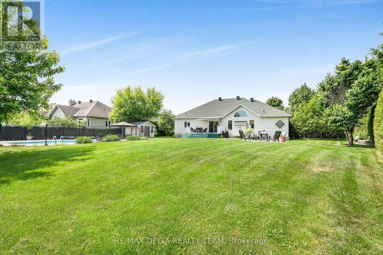 28499288/1147-fieldown-street/cumberland-ridge/ottawa/ontario/K4C1R7_34