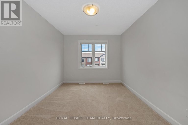 29154468/515-clemency-crescent/heritage-park/ottawa/ontario/K2J6R7_17