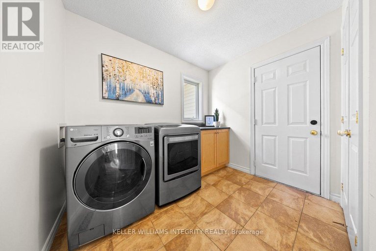28490168/16-blackshire-circle/stonebridge/ottawa/ontario/K2J5L8_29