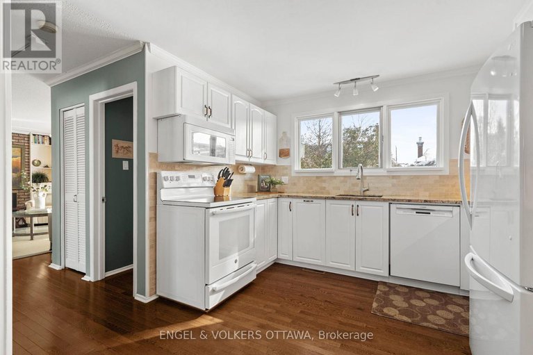 29330205/1336-cahill-drive/south-keys/ottawa/ontario/K1V7K4_9