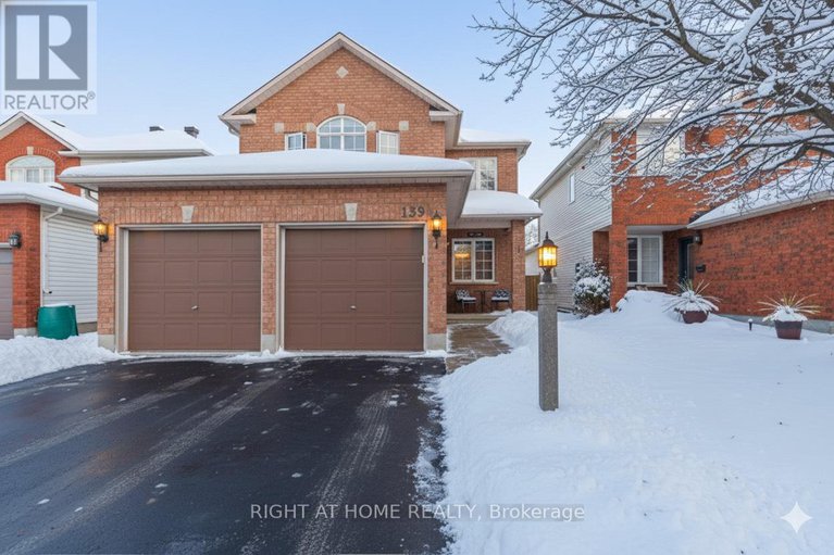 29253962/139-locheland-crescent/barrhaven-east/ottawa/ontario/K2G6H3_1