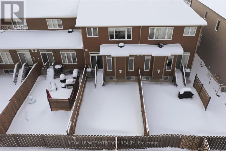 29474235/88-chevron-place/mer-bleuebradley-estatesanderson-park/ottawa/ontario/K1W0L6_34