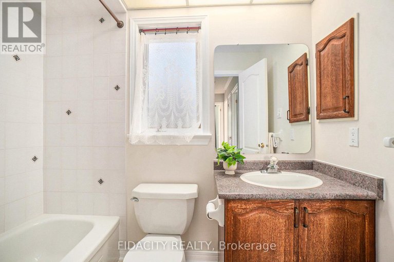 28856483/45-rowe-drive/katimavik/ottawa/ontario/K2L3Y9_24