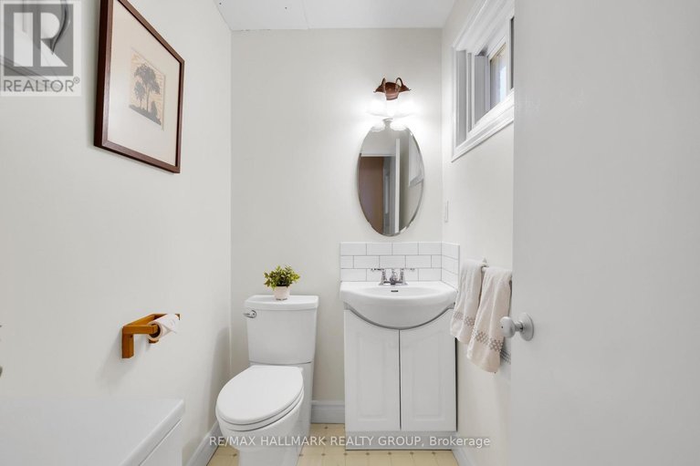 29608672/448-brennan-avenue/westborohampton-park/ottawa/ontario/K1Z6J8_15