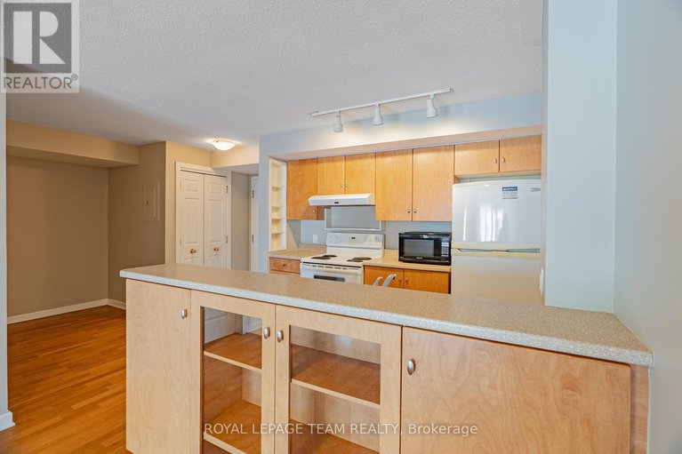 28559939/804-138-somerset-street-w/ottawa-centregolden-triangle/ottawa/ontario/K2P0A3_10