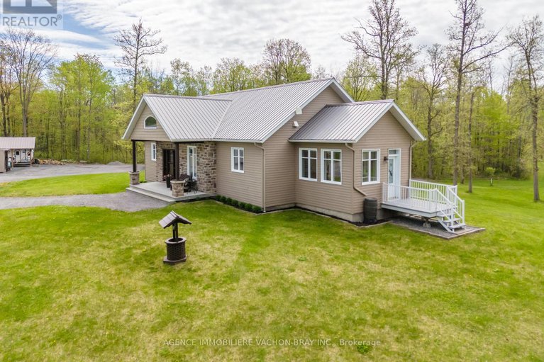 27979759/18668-concession-2-road/north-glengarry-kenyon-twp/north-glengarry/ontario/K0C1B0_25
