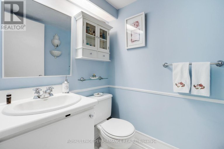28961456/402-1589-st-bernard-street/sawmill-creektimbermill/ottawa/ontario/K1T3H8_14