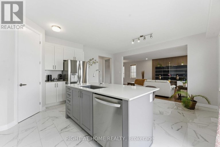 29484591/643-terrier-circle/goulbourn-twp-from-franktown-rdsouth-to-rideau/ottawa/ontario/K0A2Z0_15