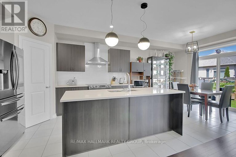 28384626/768-namur-street/embrun/russell/ontario/K0A1W0_15